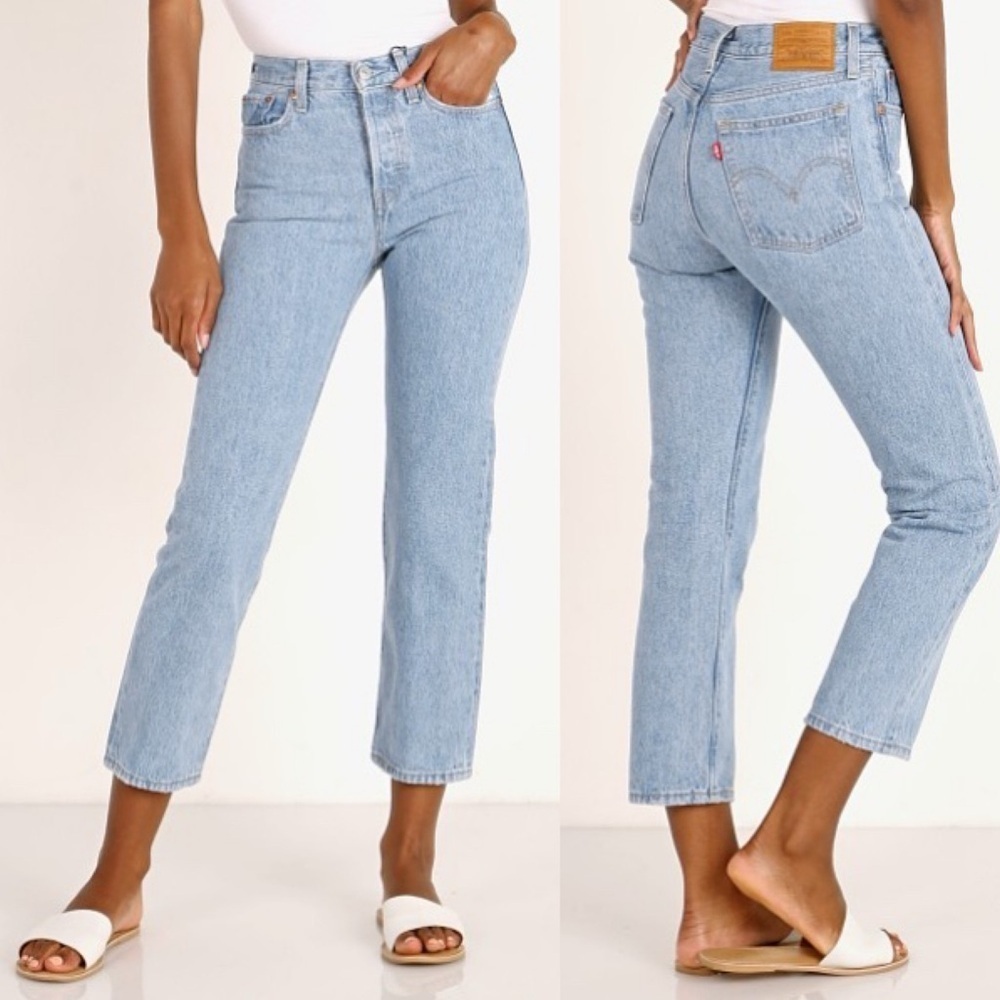 LEVI’S Wedgie Straight High Rise Jeans in Luxor Lanes Size 28